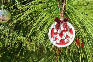 Wooden Snowflake Ornament, Layered Ornament, Snowflake Round Christmas Tree Ornament, Wooden Christmas Ornament, Red and White, Christmas