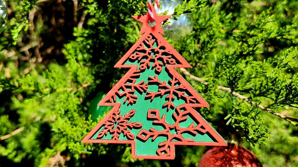 Snowflake Christmas Tree Ornament || Layered Snowflake || Retro Tree || Vintage Tree || 3D Tree Ornament || 3D Snowflake Ornament