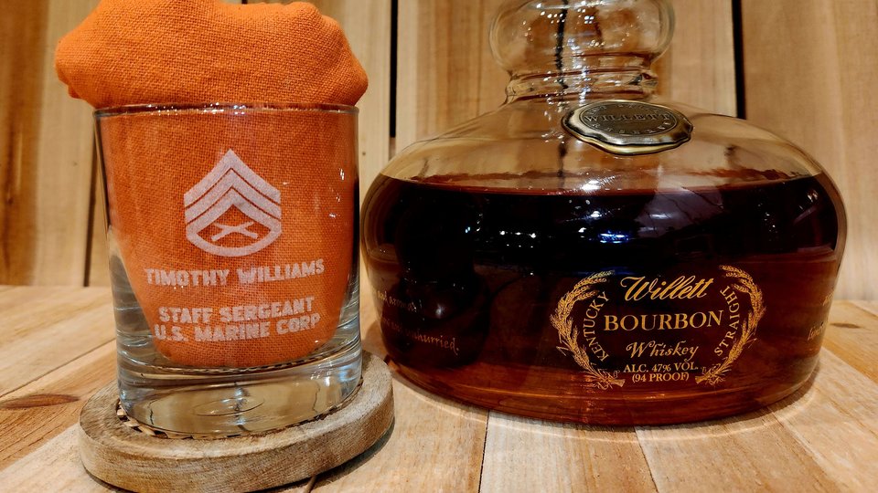 Custom Miltary Whiskey Glass || Army Whiskey Glass || Air Force Whiskey Glass || Navy Whiskey Glass || Marine Whiskey Glass || Rank Insignia