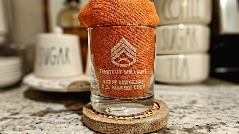 Custom Miltary Whiskey Glass || Army Whiskey Glass || Air Force Whiskey Glass || Navy Whiskey Glass || Marine Whiskey Glass || Rank Insignia