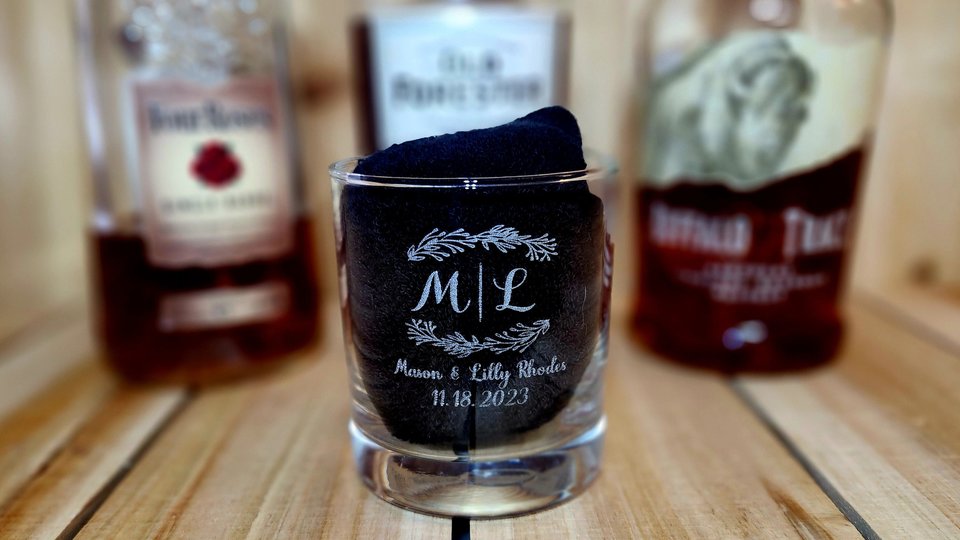 Bulk Wedding Glasses, Cocktail Glass, Bourbon Whiskey Glass, Personalized, Wedding Decor, Reception Decorations, Monogram Glass