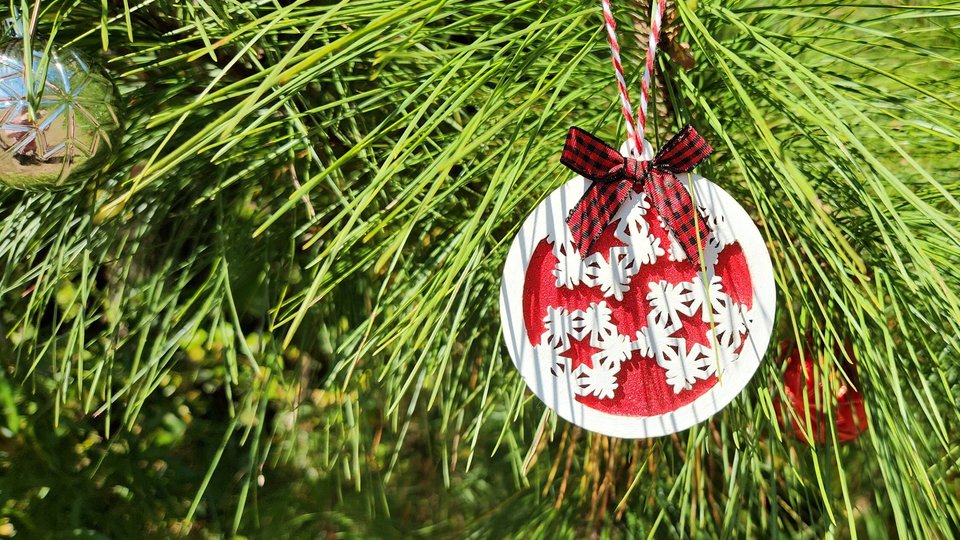 Wooden Snowflake Ornament, Layered Ornament, Snowflake Round Christmas Tree Ornament, Wooden Christmas Ornament, Red and White, Christmas