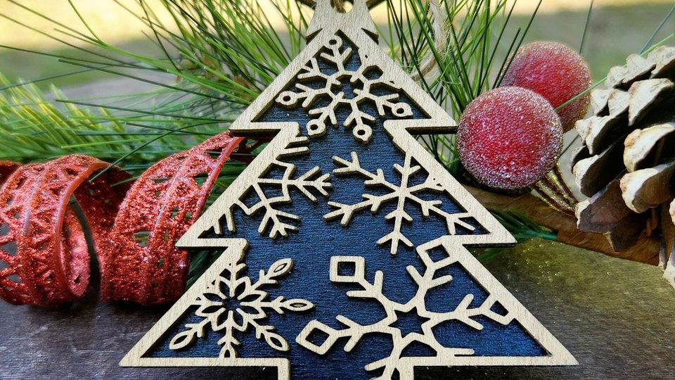 Snowflake Christmas Tree Ornament || Layered Snowflake || Retro Tree || Vintage Tree || 3D Tree Ornament || 3D Snowflake Ornament