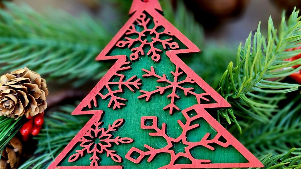 Snowflake Christmas Tree Ornament || Layered Snowflake || Retro Tree || Vintage Tree || 3D Tree Ornament || 3D Snowflake Ornament