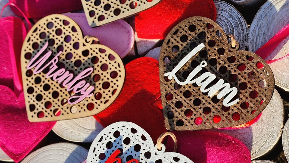 Valentine's Day Tags, Custom Valentines Day Basket Tags, Wooden Name Tags, Valentine Heart Tag, Rattan Cane Gift Tag, Gift Basket Tag, Vday