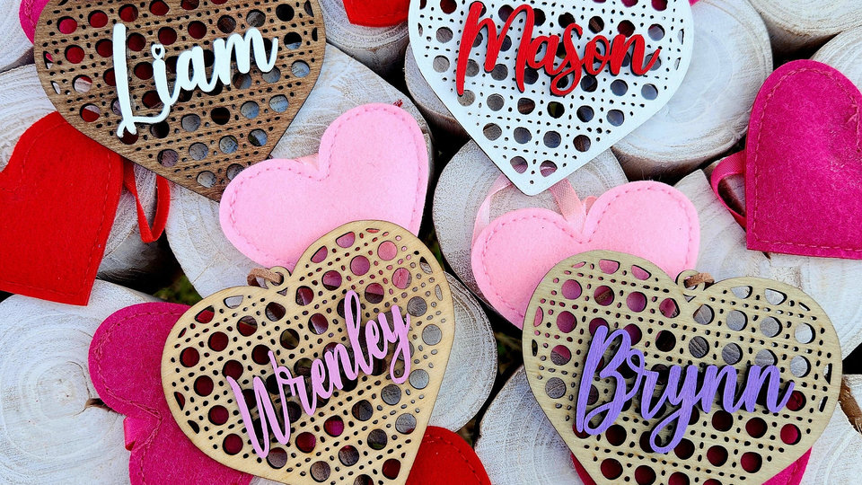 Valentine's Day Tags, Custom Valentines Day Basket Tags, Wooden Name Tags, Valentine Heart Tag, Rattan Cane Gift Tag, Gift Basket Tag, Vday
