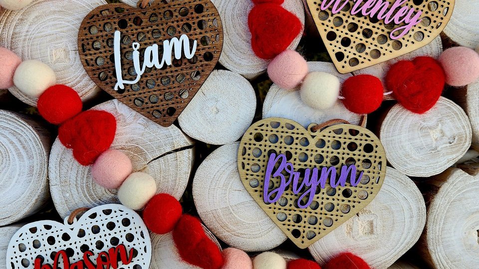 Valentine's Day Tags, Custom Valentines Day Basket Tags, Wooden Name Tags, Valentine Heart Tag, Rattan Cane Gift Tag, Gift Basket Tag, Vday