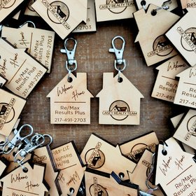 Realtor Logo Keychain || New Home Keychain || VRBO Keychain || AIR BNB Keychain || Bulk Keychains || Cabin Keychain || Short Term Rental